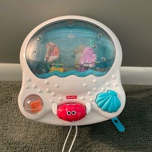Baby crib ocean aquarium light and sound